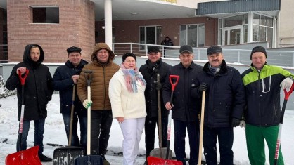 Не словом, а делом: сотрудники областного комитета помогли больнице скорой помощи в борьбе со стихией